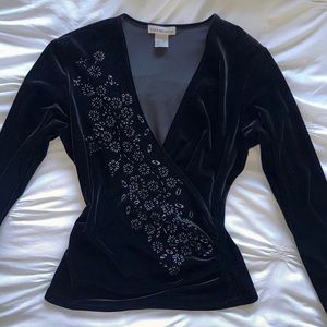Vintage Y2K black velvet long sleeve top w/ sparkly floral silver pattern.
